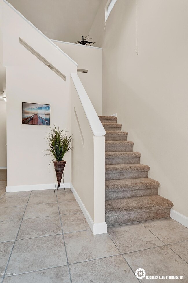 2_EntryStairway