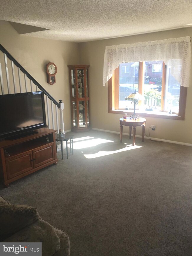 3823 Plumstead Ave, Drexel Hill, PA 19026 - photo 5