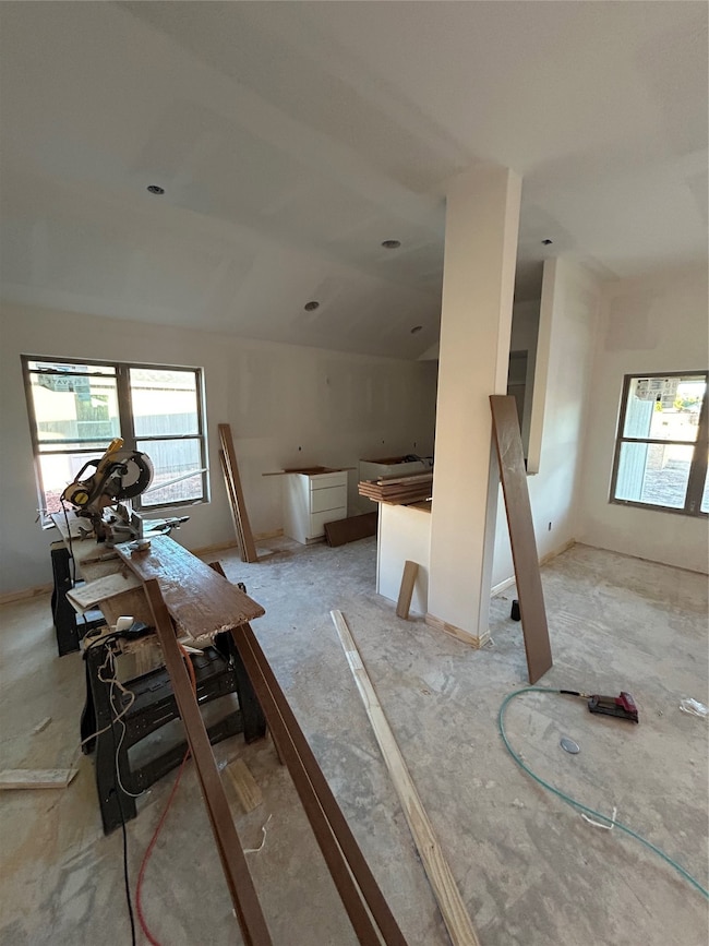 453 Waterloo Dr, Abilene, TX 79602 - photo 2