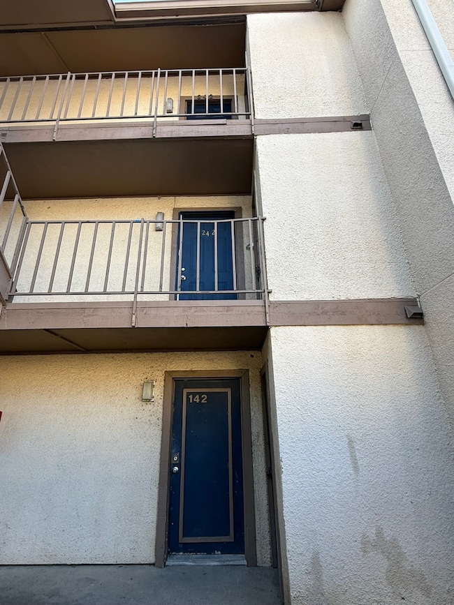 6050 Melody Ln unit 242, Dallas, TX 75231 - photo 3