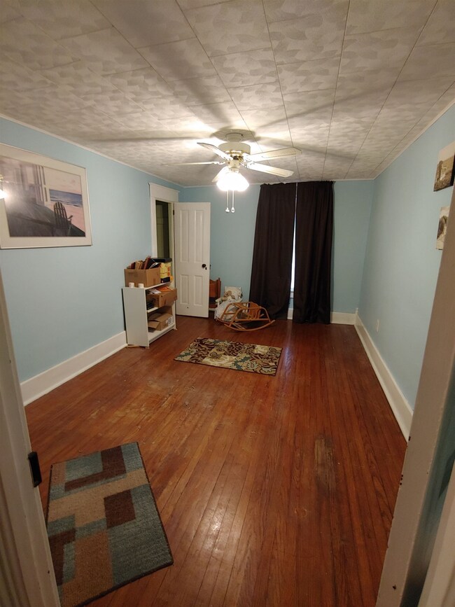 117 Winfield St, Culver, IN 46511 - photo 6