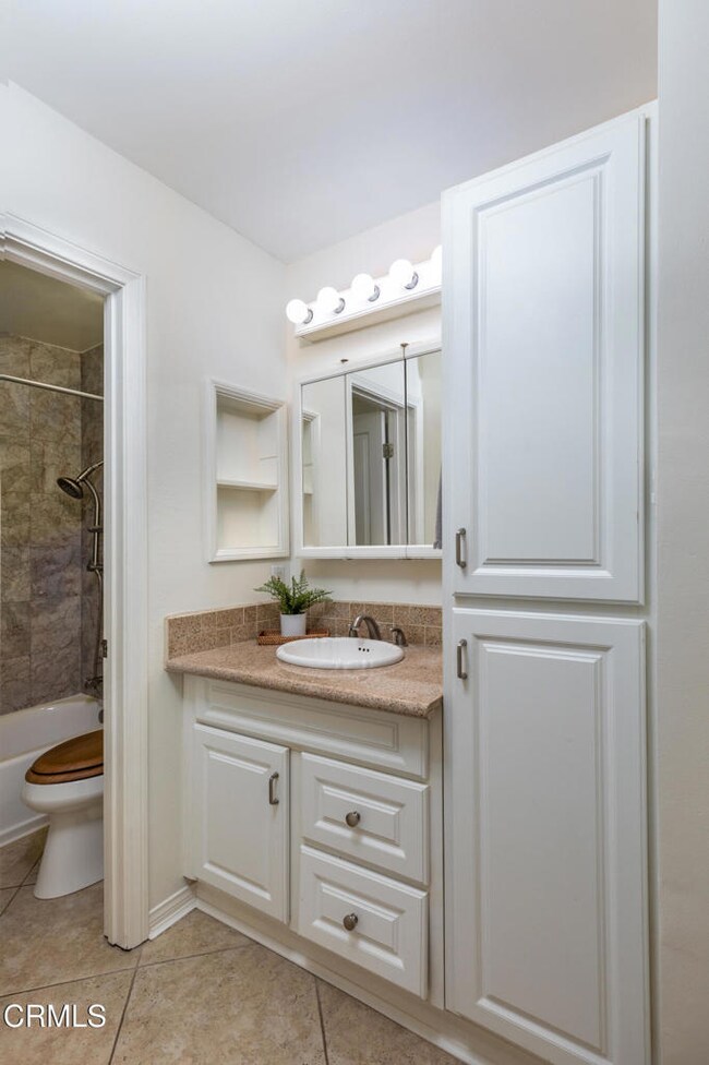 365 Burchett St unit 112, Glendale, CA 91203 - photo 7