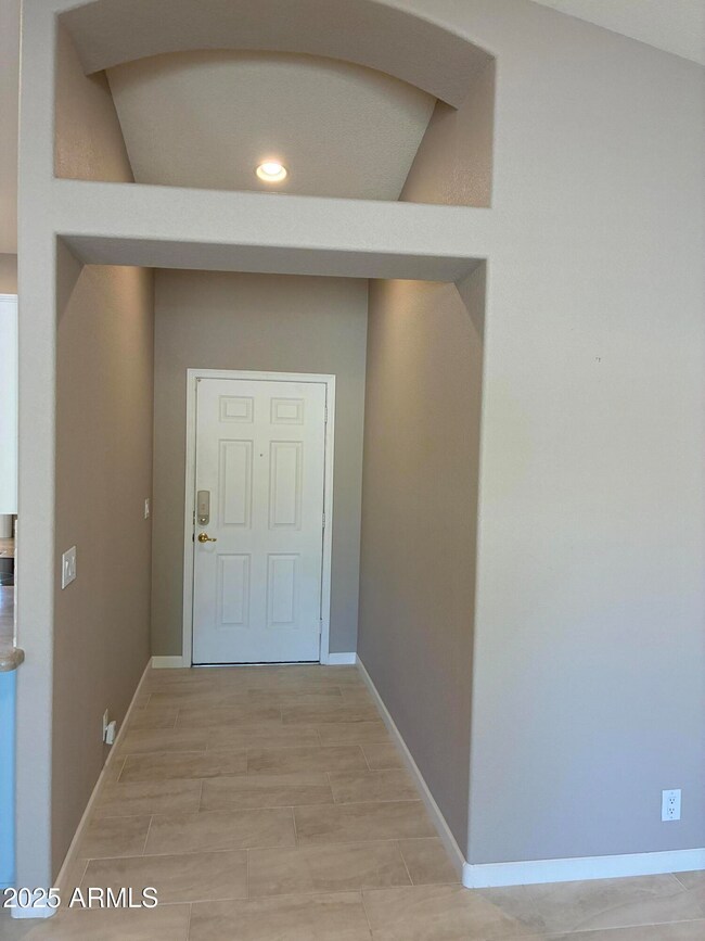 11216 E Lakeview Cir, Mesa, AZ 85209 - photo 6