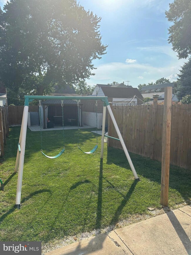 508 Lafayette Ave, Darby, PA 19023 - photo 4