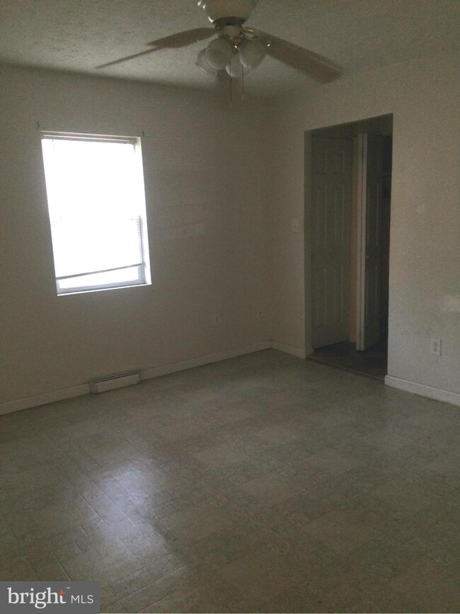 19620 Piney Point Rd, Valley Lee, MD 20692 - photo 6