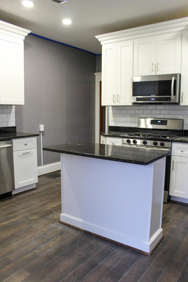 532 Elsmere St unit 4, Columbus, OH 43206 - photo 7