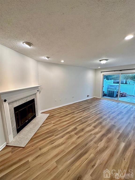 4 Topaz Dr, Franklin Park, NJ 08823 - photo 2