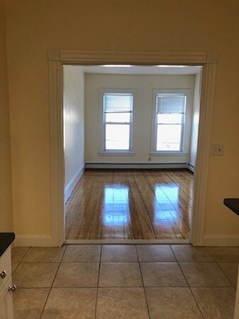 27 Park St unit 3, Somerville, MA 02143 - photo 3