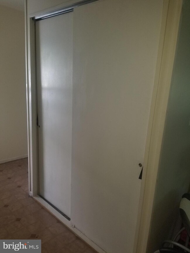 10 Pickwick Ln, Willingboro, NJ 08046 - photo 6