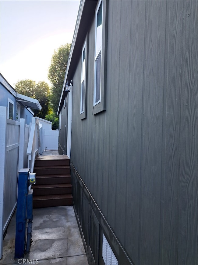 400 E Arbor St unit 1, Long Beach, CA 90805 - photo 2