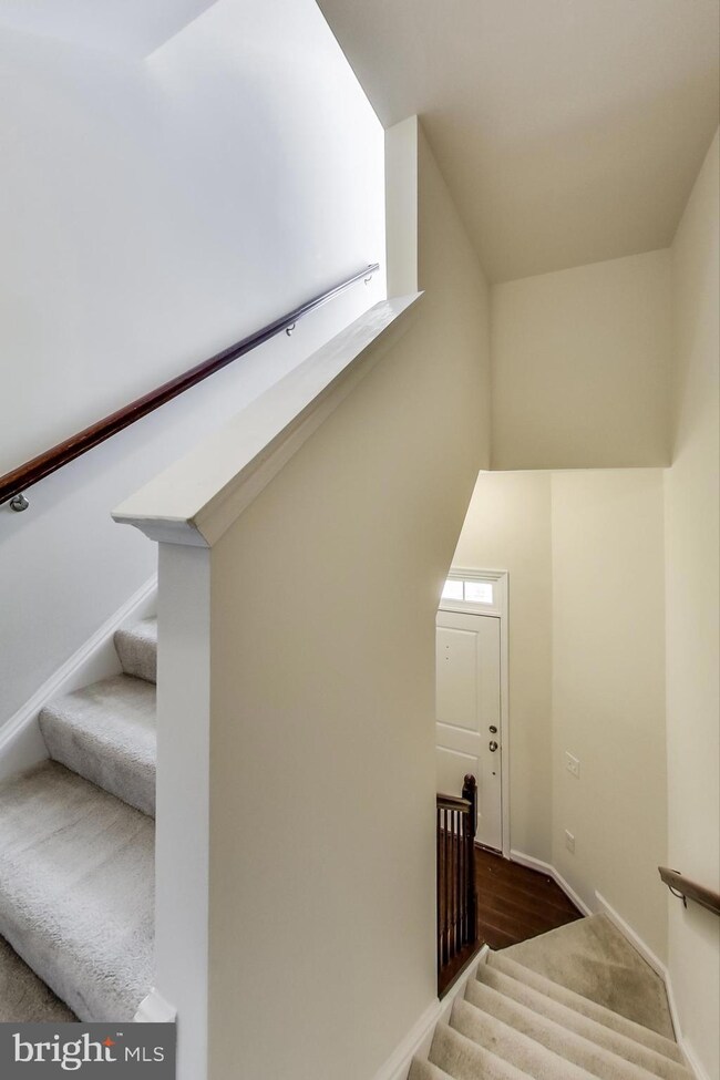 43489 Town Gate Square unit ., Chantilly, VA 20152 - photo 7