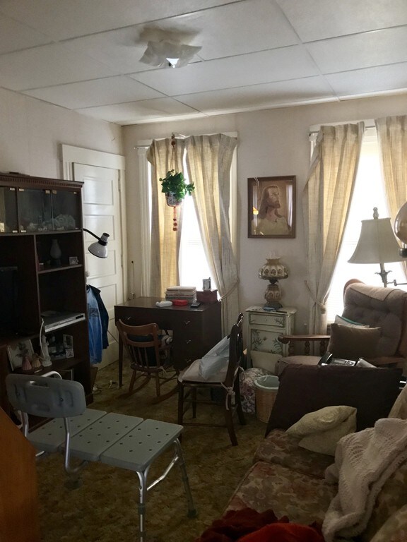 12 Caroline St, Worcester, MA 01604 - photo 3