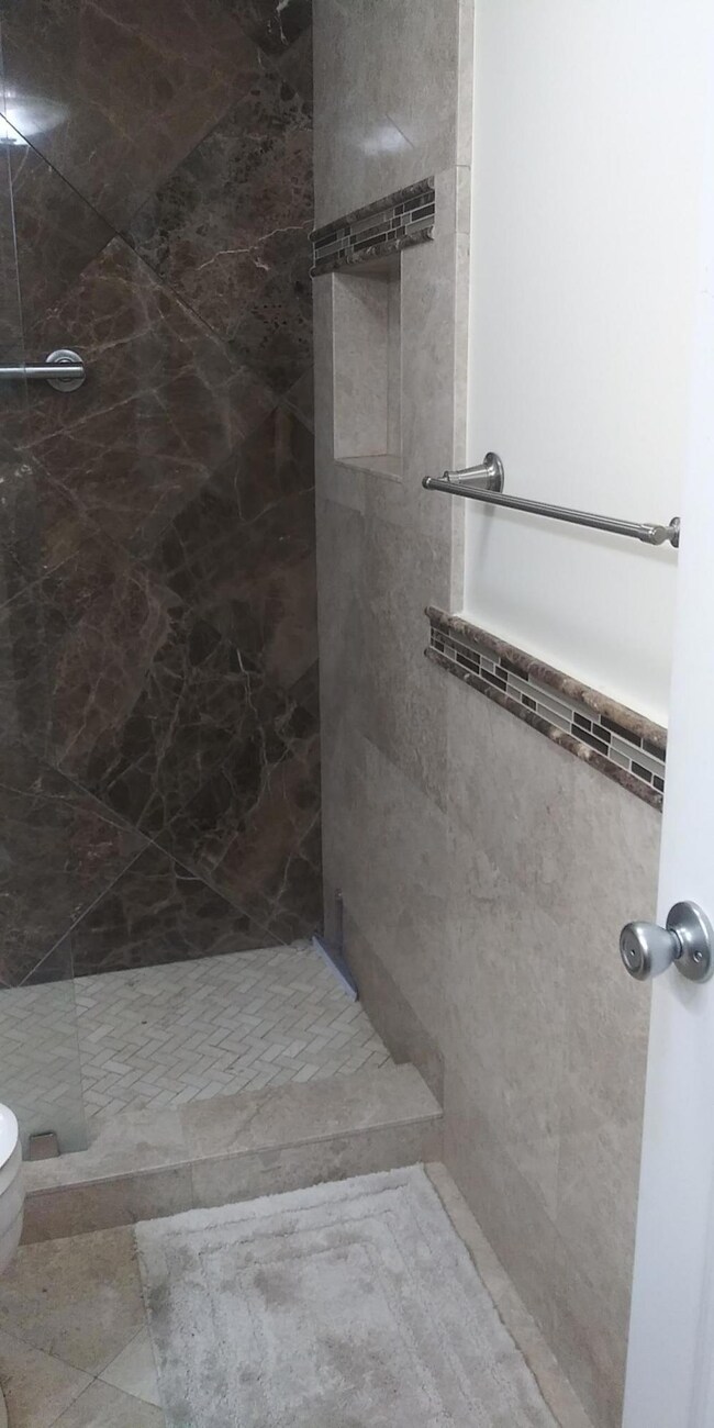 107 Windsor E, West Palm Beach, FL 33417 - photo 4