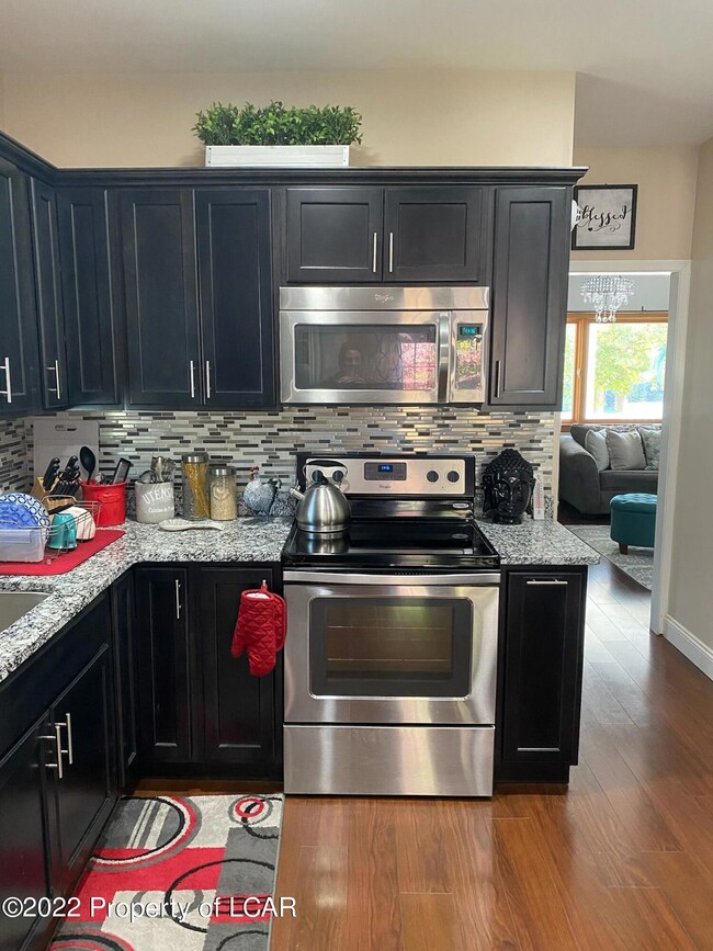 542 Rutter Ave, Kingston, PA 18704 - photo 6