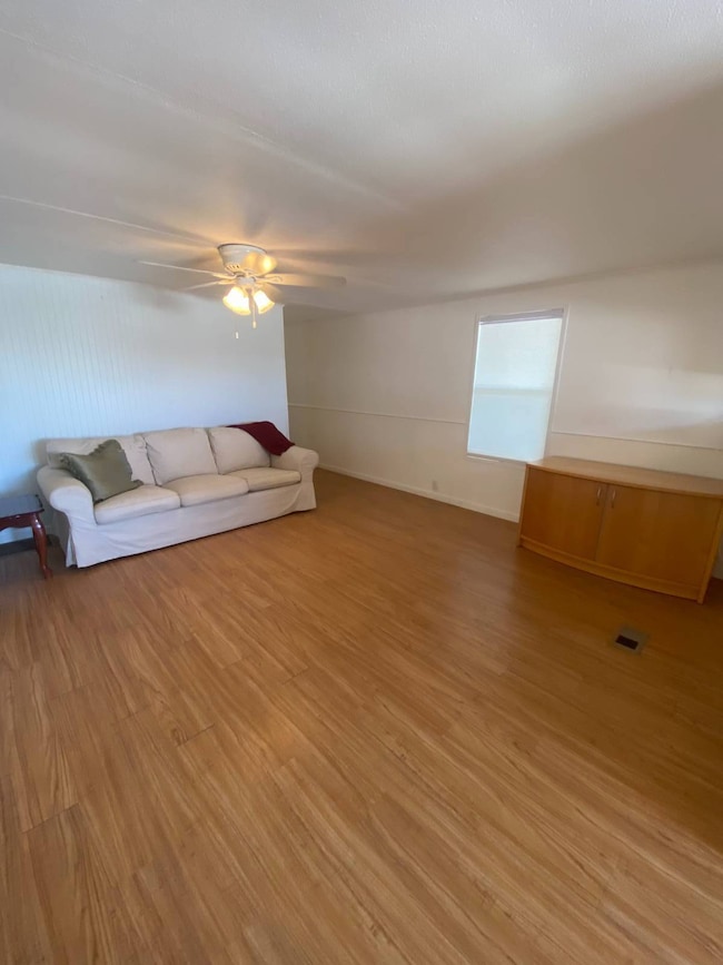 1681 Moonraker Dr unit 377, Ruskin, FL 33570 - photo 3