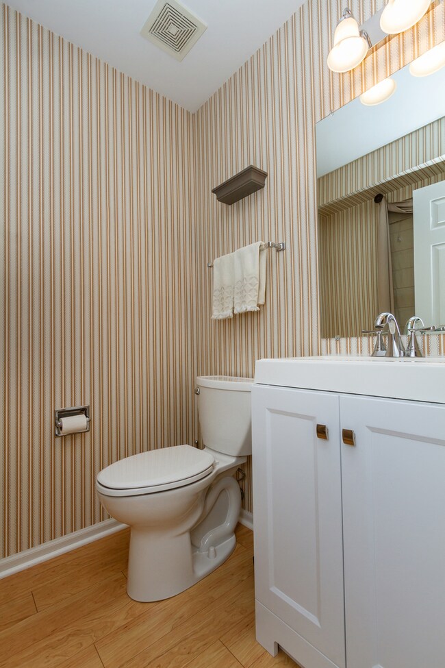 1612 Grove Ave unit 1C1612, Schaumburg, IL 60193 - photo 6