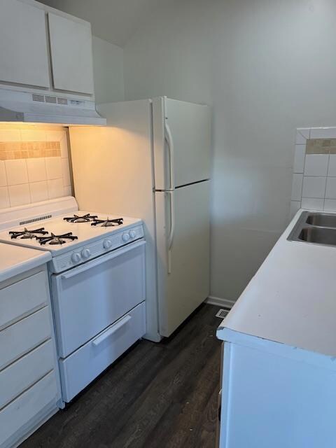 624 6th Ave Apt 1 Kitchen 2