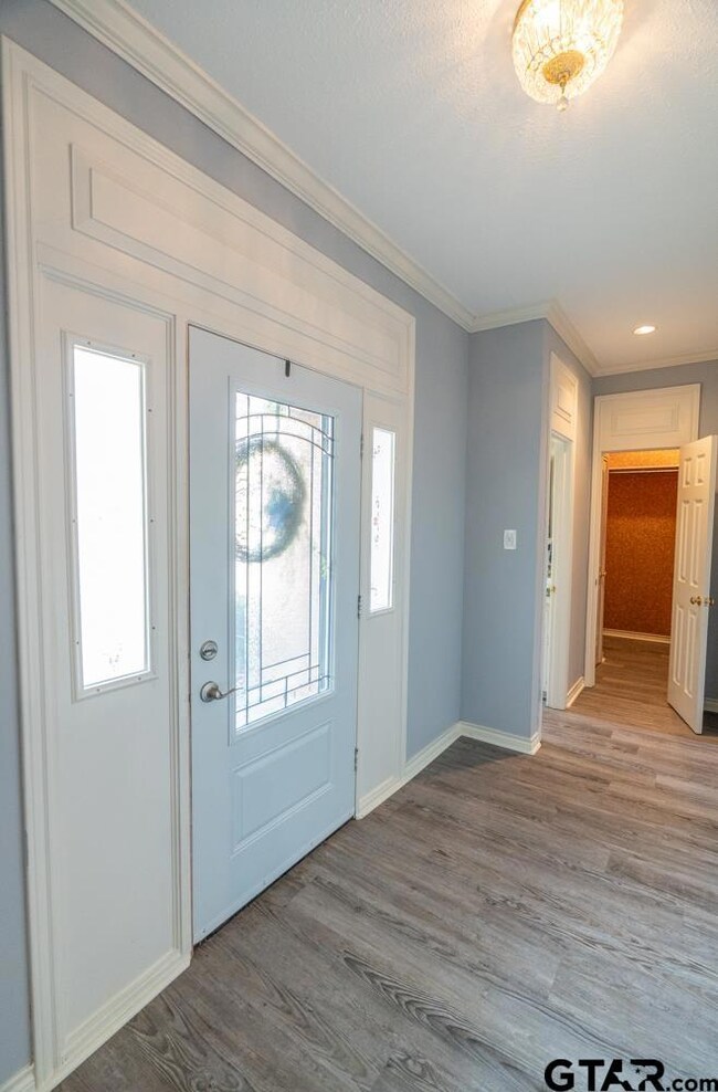 3306 Saint James Ct, Tyler, TX 75701 - photo 6