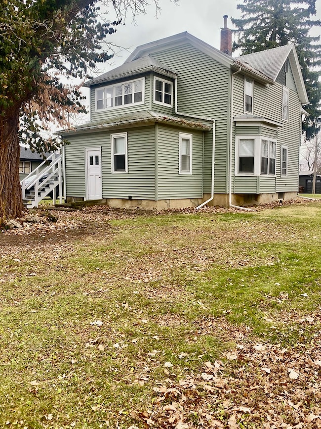 365 S 4th Ave, Saint Anne, IL 60964 - photo 4