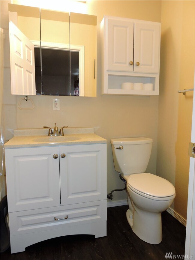 3330 Locust Ave W, University Place, WA 98466 - photo 3