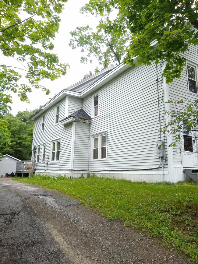 72 Windsor St, Randolph 13