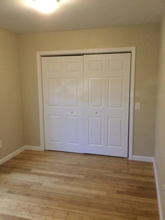 186 Hood St unit 1, Fall River, MA 02720 - photo 4