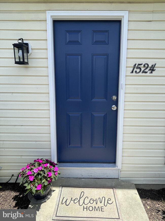 1524 Iris Ct, Hagerstown, MD 21740 - photo 2