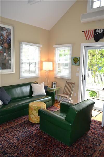 10 Washington Ave unit 4, Provincetown, MA 02657 - photo 4