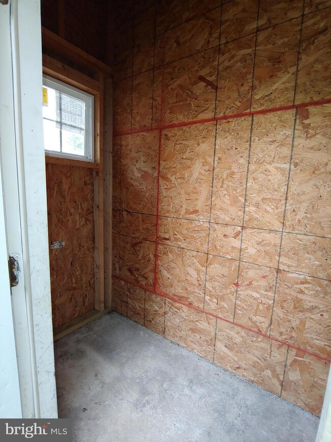 2714 Middle Neck Rd, Odenton, MD 21113 - photo 3