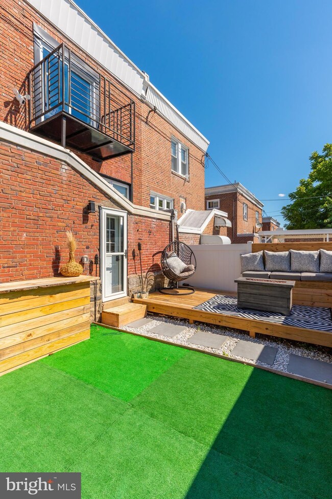 214 W Marshall Rd, Lansdowne, PA 19050 - photo 3