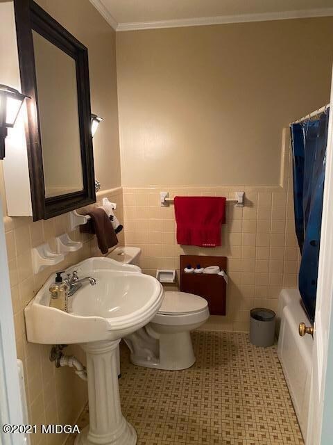 476 West Buford Road- Bathroom #1