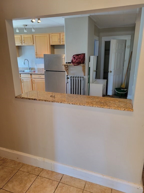 22 Basset St unit 3, Lynn, MA 01902 - photo 6