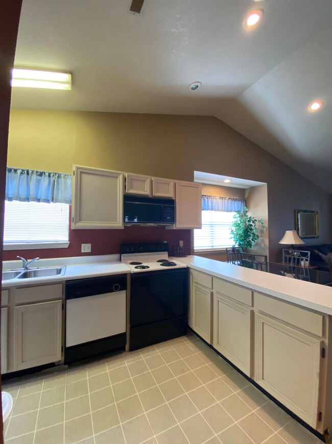 6 Woodpecker Ln unit 5, Branson, MO 65616 - photo 5