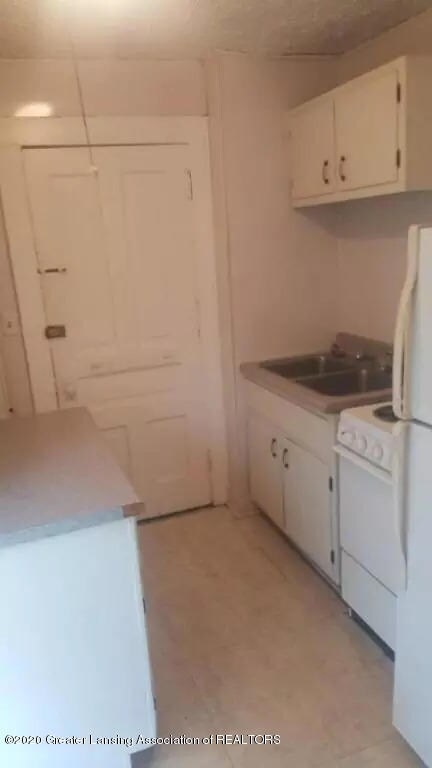 701 N Walnut St, Lansing, MI 48906 - photo 3