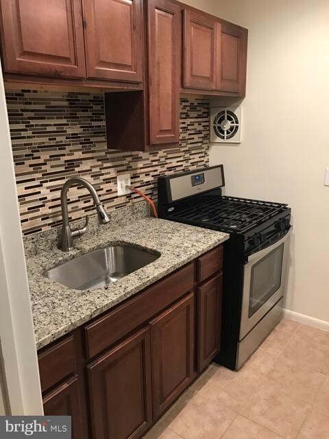 3863 St Barnabas Rd unit T, Suitland, MD 20746 - photo 2