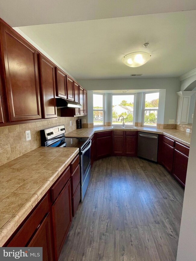 45606 Taras Ct, Great Mills, MD 20634 - photo 6