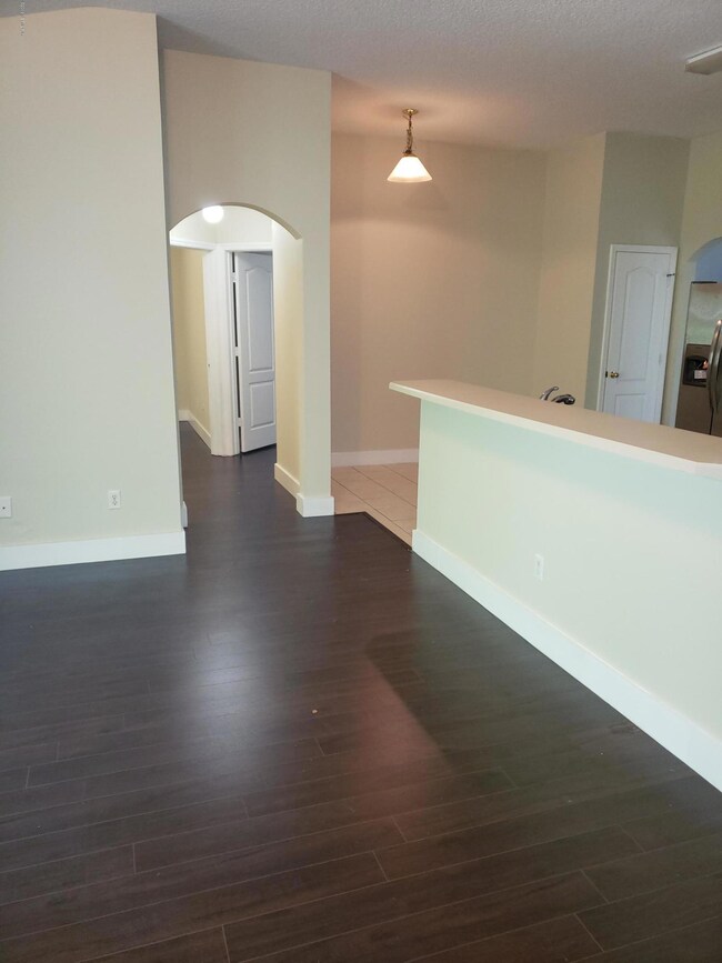 2479 Victoria Point Dr, Jacksonville, FL 32218 - photo 5
