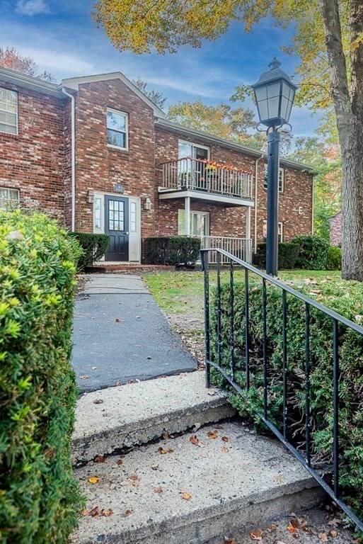 16 Kingswood Dr unit 1E, Abington, MA 02351 - photo 2