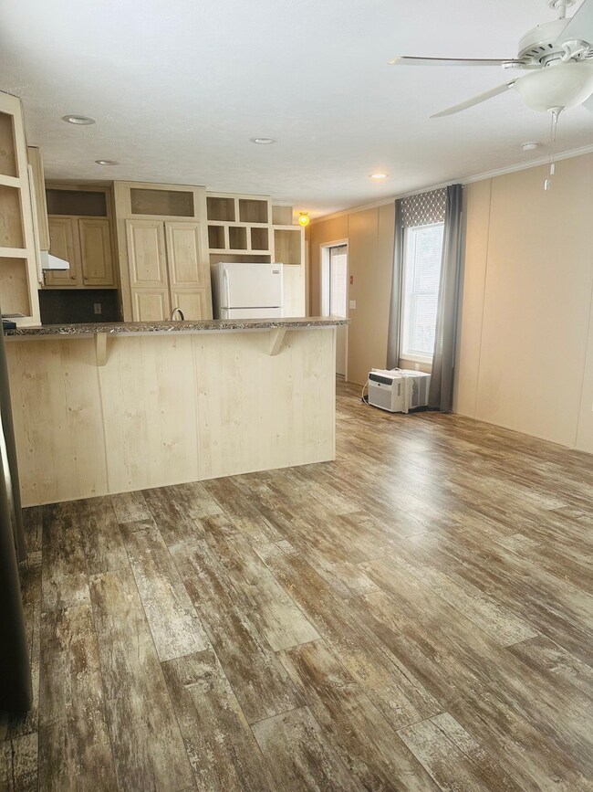 22 Springbrook St, Hinsdale, NH 03451 - photo 2