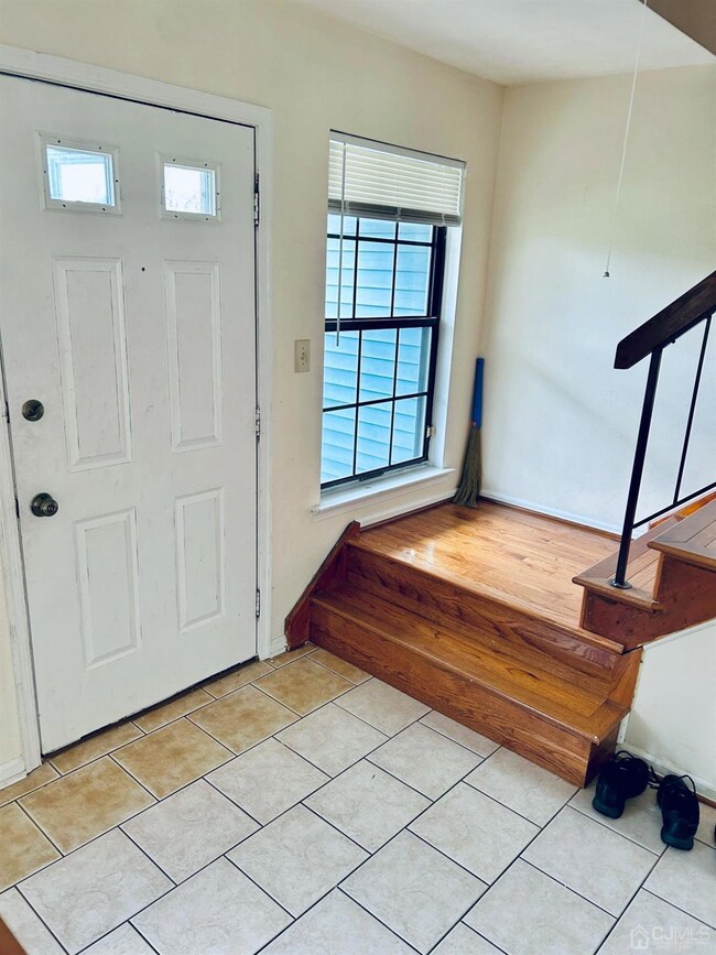 2303 Deerfield Dr unit 3, Edison, NJ 08820 - photo 4