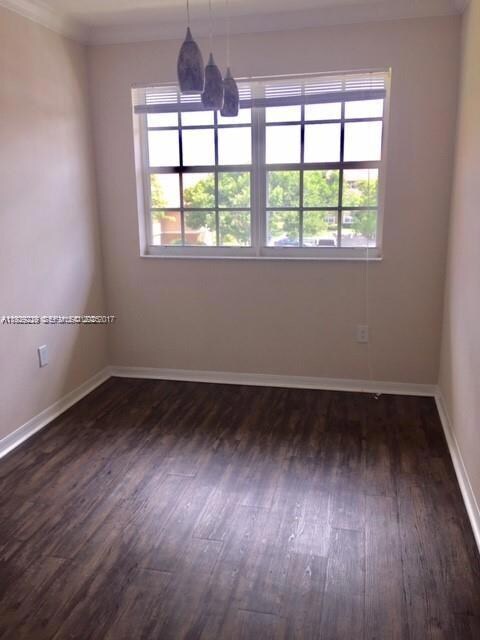 11601 SW 2nd St unit 21307, Pembroke Pines, FL 33025 - photo 4