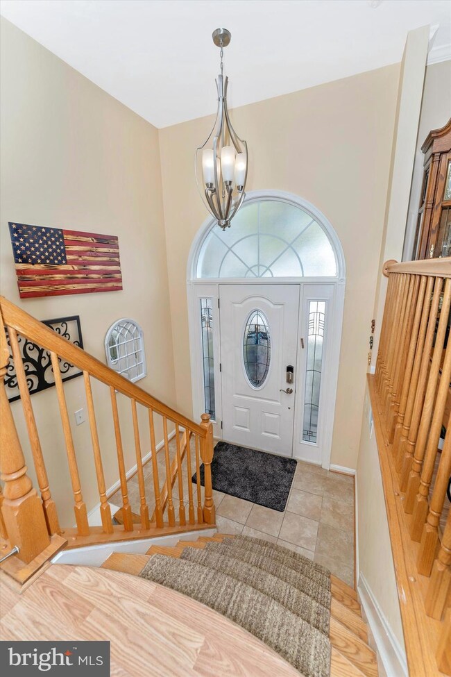 8816 Briarcliff Ln, Frederick, MD 21701 - photo 4