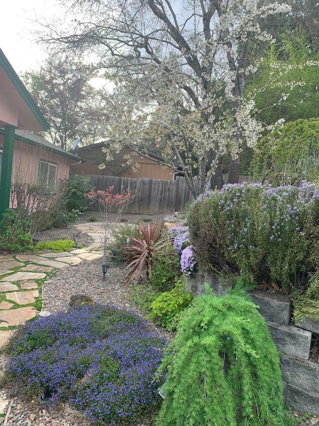 860 5th Ave, Central Point, OR 97502 - photo 3