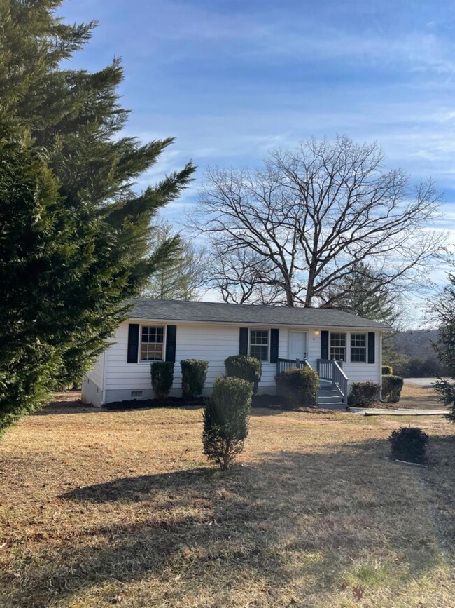 11 Nest Ln, Lynchburg, VA 24501 - photo 2