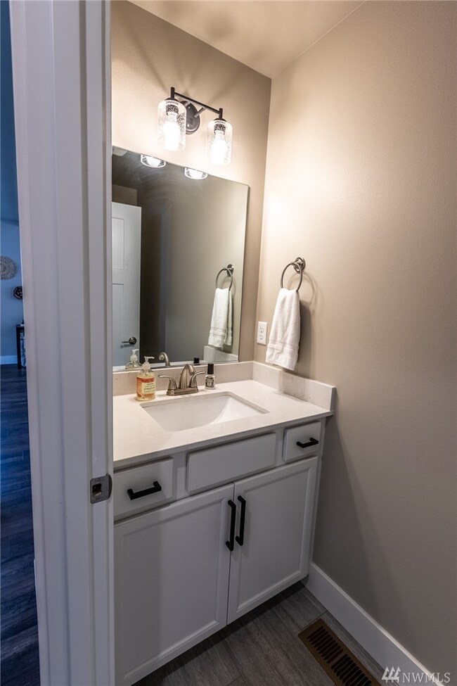 910 Whispering Meadows Ct, Everson, WA 98276 - photo 6