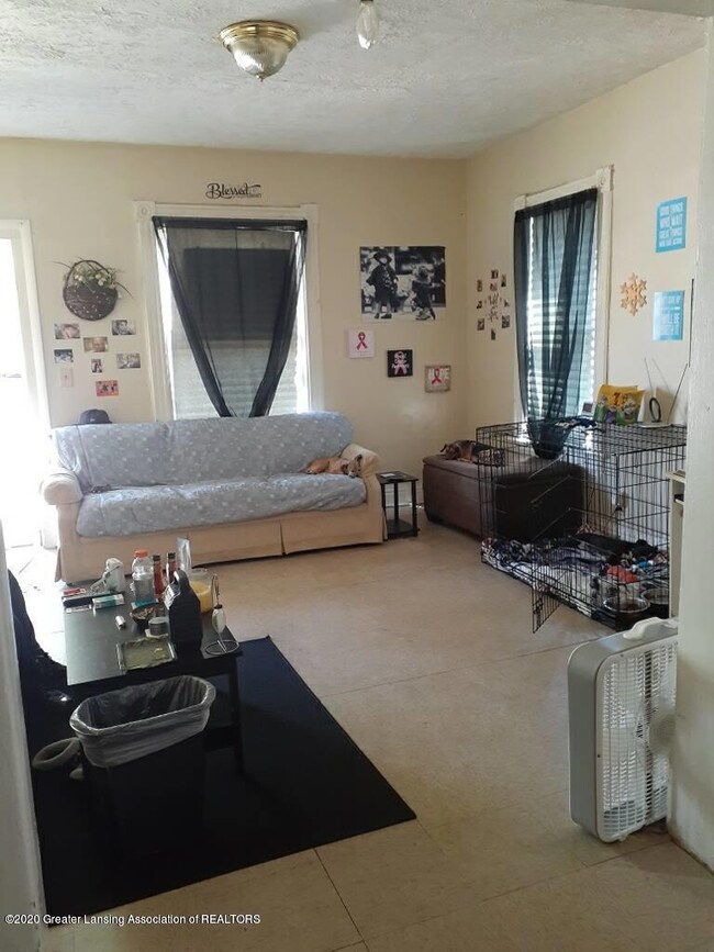 313 N Martin Luther King jr Blvd, Lansing, MI 48915 - photo 2