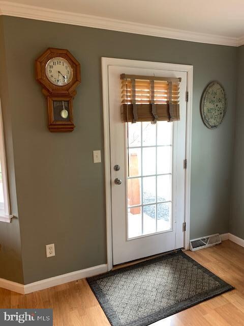 1748 Bell Ave, Chambersburg, PA 17202 - photo 4