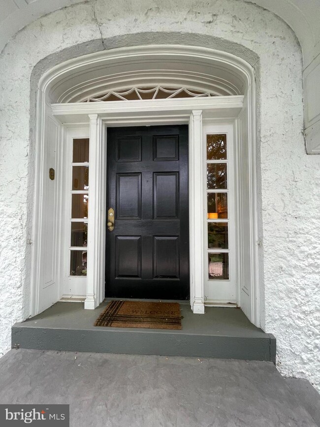 1718 Eckert Ave, Reading, PA 19602 - photo 4