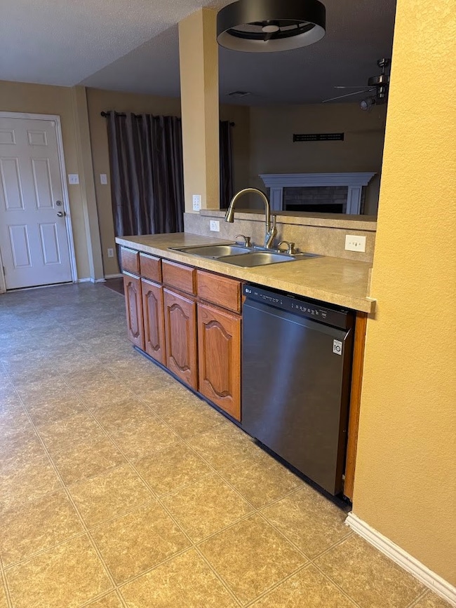 6911 Justin Ln, Greenville, TX 75402 - photo 7