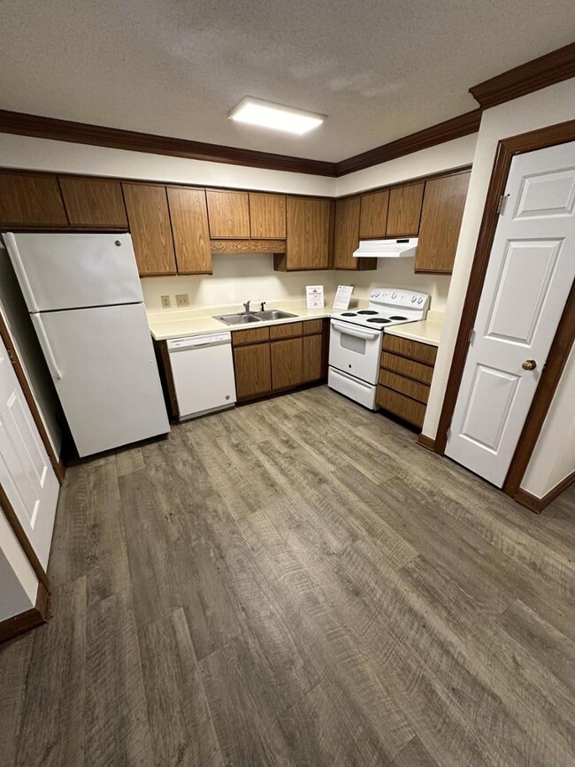 3530 Ivy Commons Dr unit 102, Raleigh, NC 27606 - photo 4